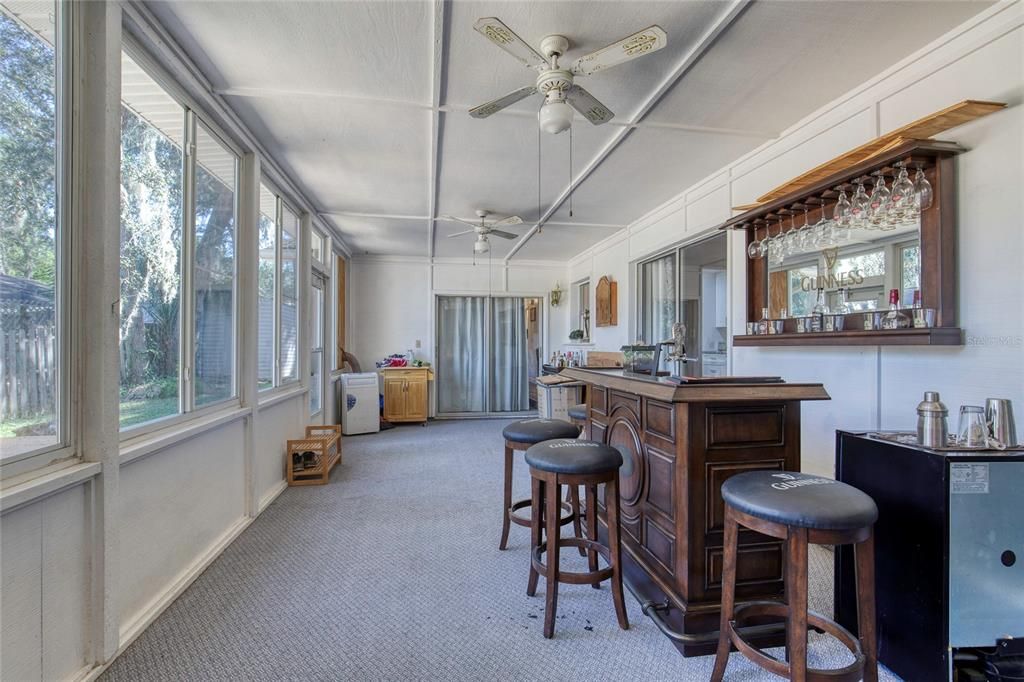 For Sale: $339,500 (3 beds, 2 baths, 1703 Square Feet)