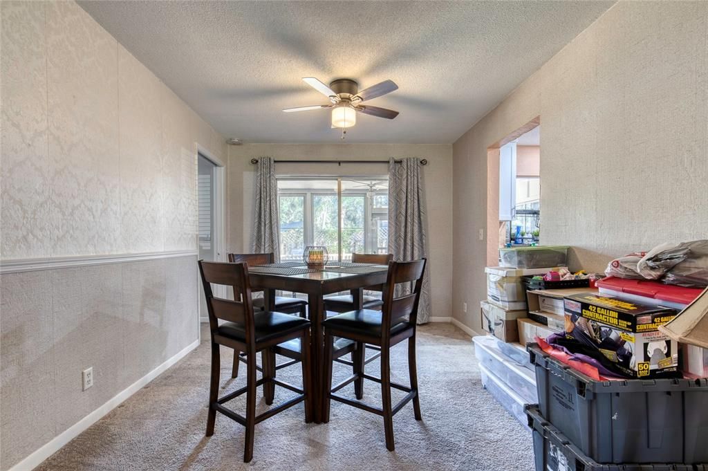 For Sale: $339,500 (3 beds, 2 baths, 1703 Square Feet)