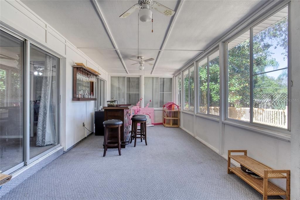 For Sale: $339,500 (3 beds, 2 baths, 1703 Square Feet)