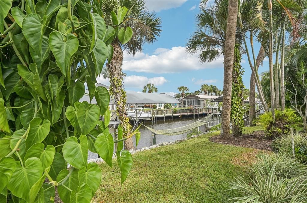 Active With Contract: $1,150,000 (4 beds, 3 baths, 2304 Square Feet)