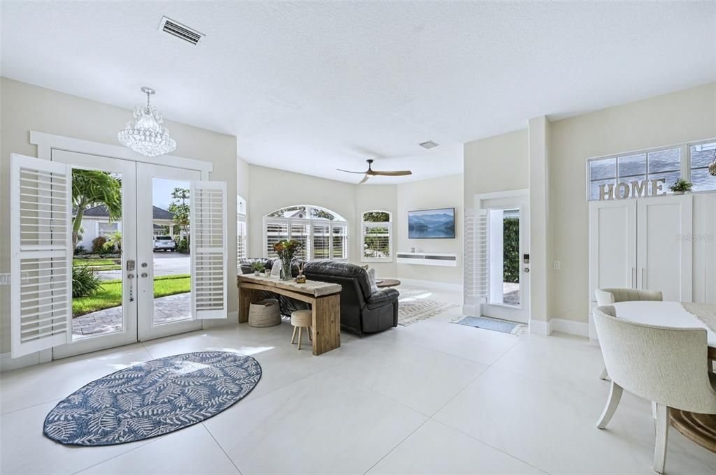 Active With Contract: $1,150,000 (4 beds, 3 baths, 2304 Square Feet)