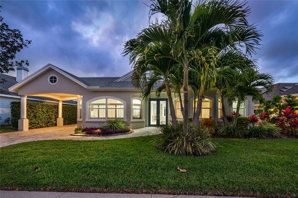 Active With Contract: $1,150,000 (4 beds, 3 baths, 2304 Square Feet)