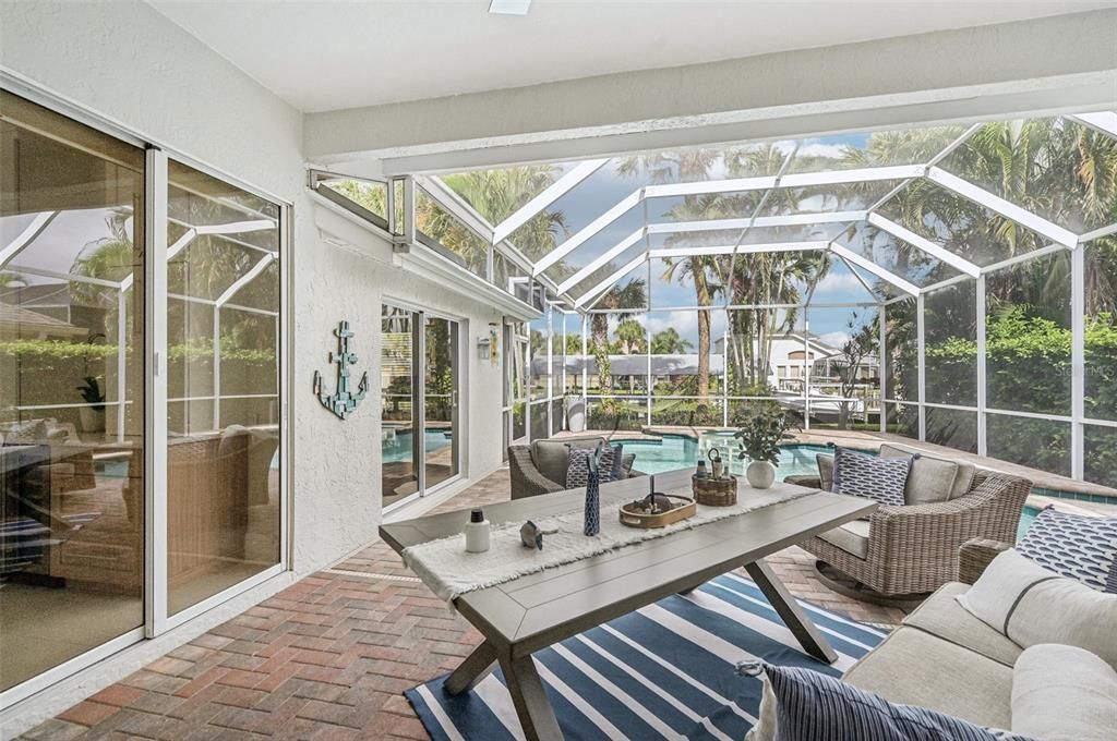 Active With Contract: $1,150,000 (4 beds, 3 baths, 2304 Square Feet)