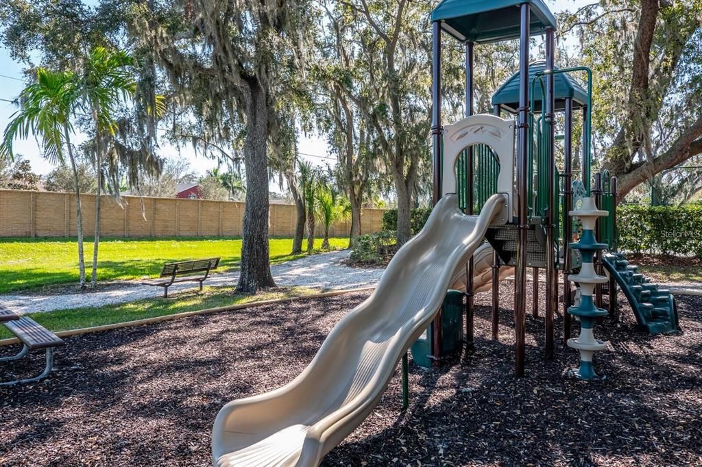 Active With Contract: $1,150,000 (4 beds, 3 baths, 2304 Square Feet)