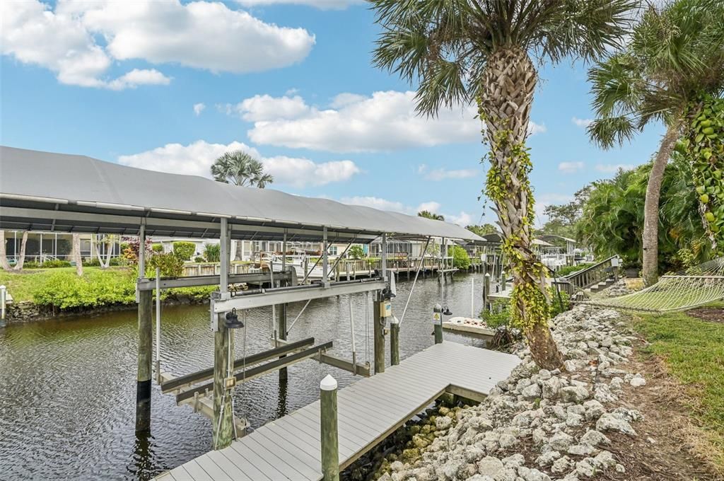 Active With Contract: $1,150,000 (4 beds, 3 baths, 2304 Square Feet)