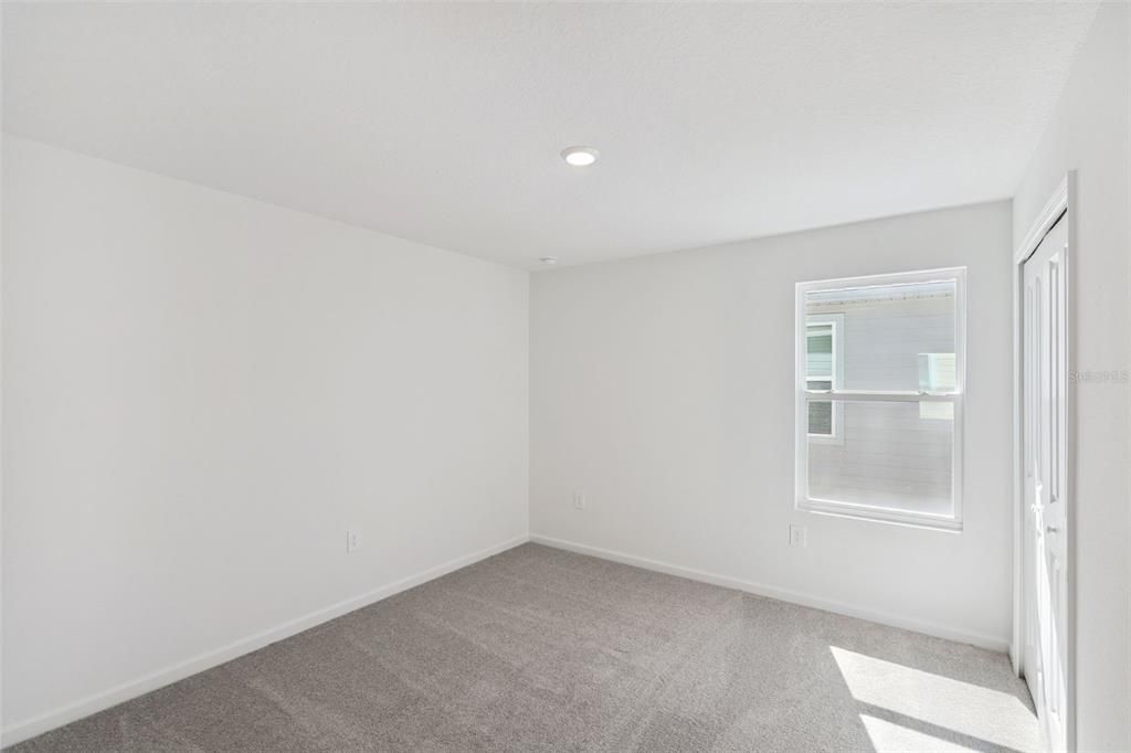 For Rent: $2,500 (6 beds, 3 baths, 2463 Square Feet)