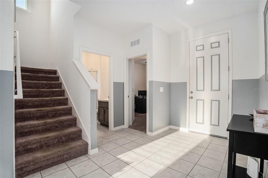 На продажу: $369,999 (5 спален, 3 ванн, 2566 Квадратных фут)