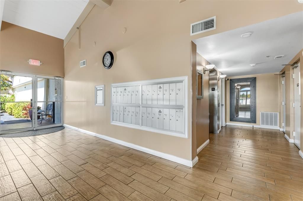 На продажу: $359,000 (2 спален, 2 ванн, 1512 Квадратных фут)