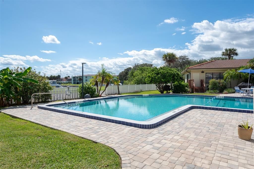 На продажу: $359,000 (2 спален, 2 ванн, 1512 Квадратных фут)