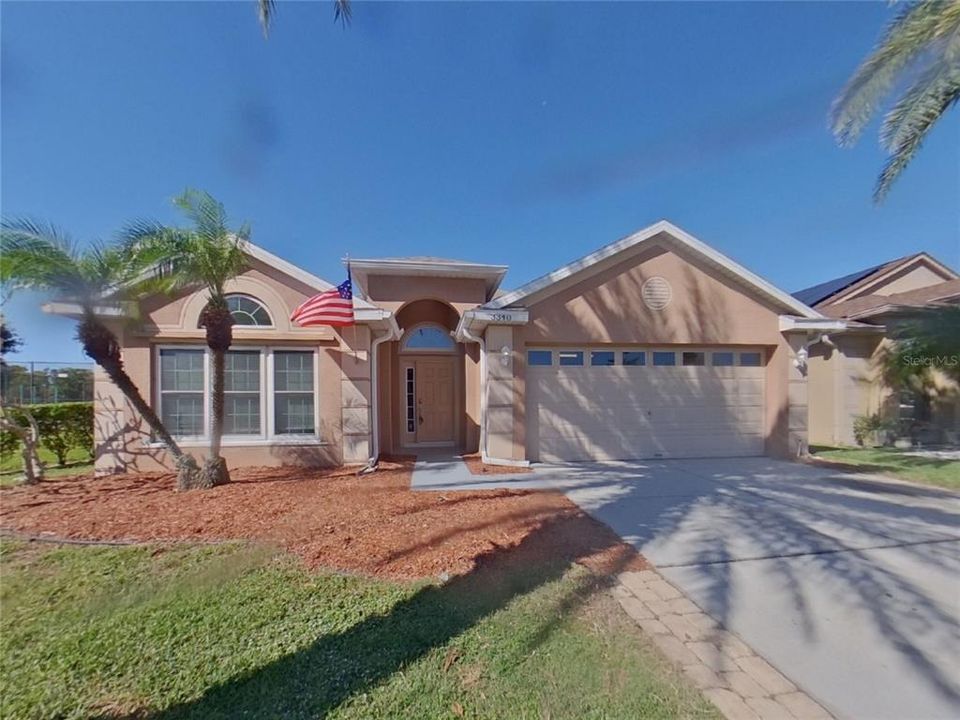 Active With Contract: $2,079 (3 beds, 2 baths, 1759 Square Feet)