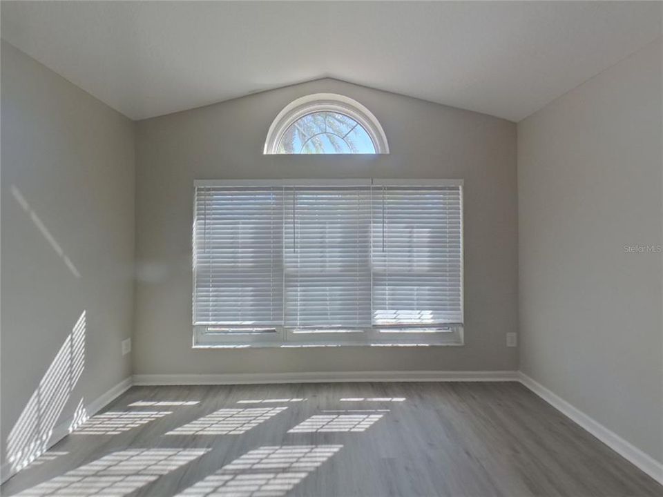 Active With Contract: $2,079 (3 beds, 2 baths, 1759 Square Feet)