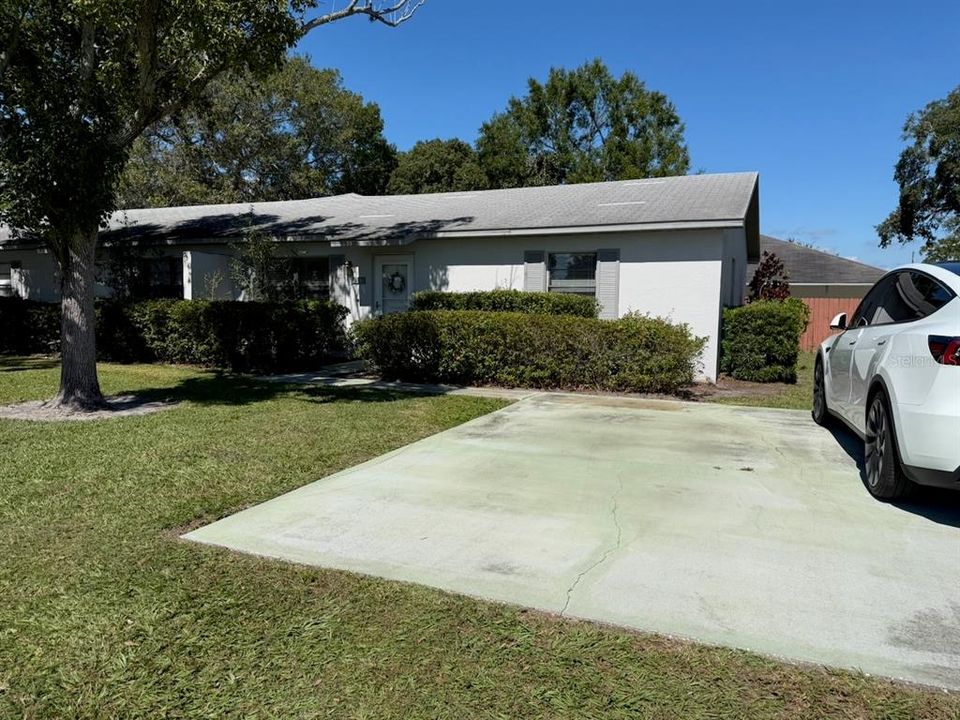 Recently Rented: $1,590 (2 beds, 1 baths, 1014 Square Feet)