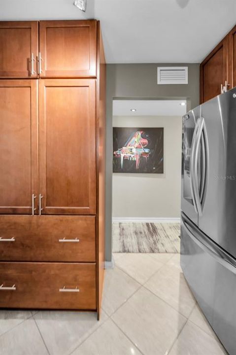 待售: $226,000 (2 贝兹, 2 浴室, 1250 平方英尺)