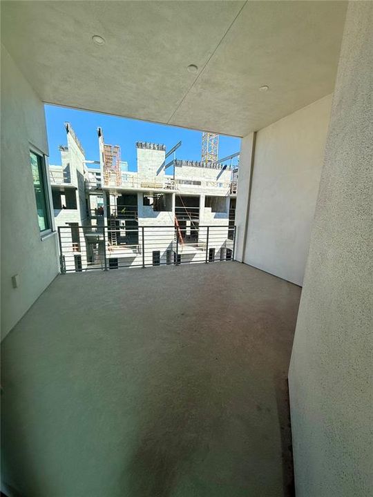 For Sale: $1,049,000 (2 beds, 2 baths, 1159 Square Feet)