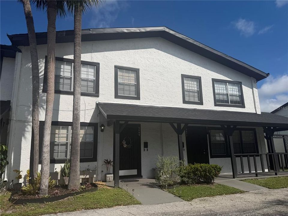 最近租的: $1,895 (3 贝兹, 2 浴室, 1211 平方英尺)