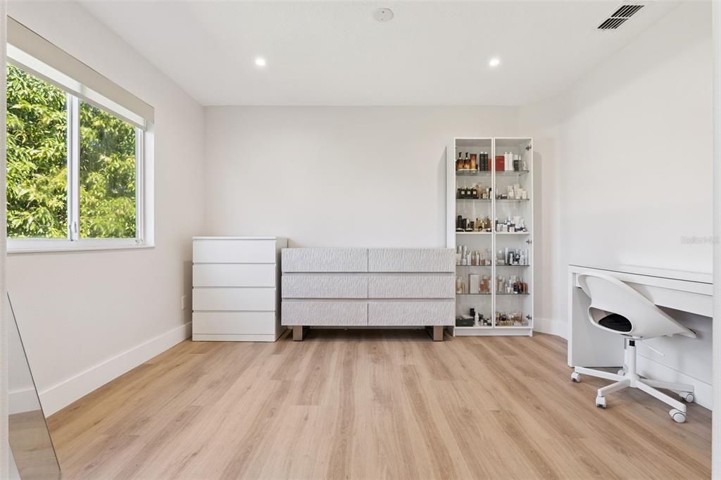 Active With Contract: $699,900 (4 beds, 2 baths, 3025 Square Feet)