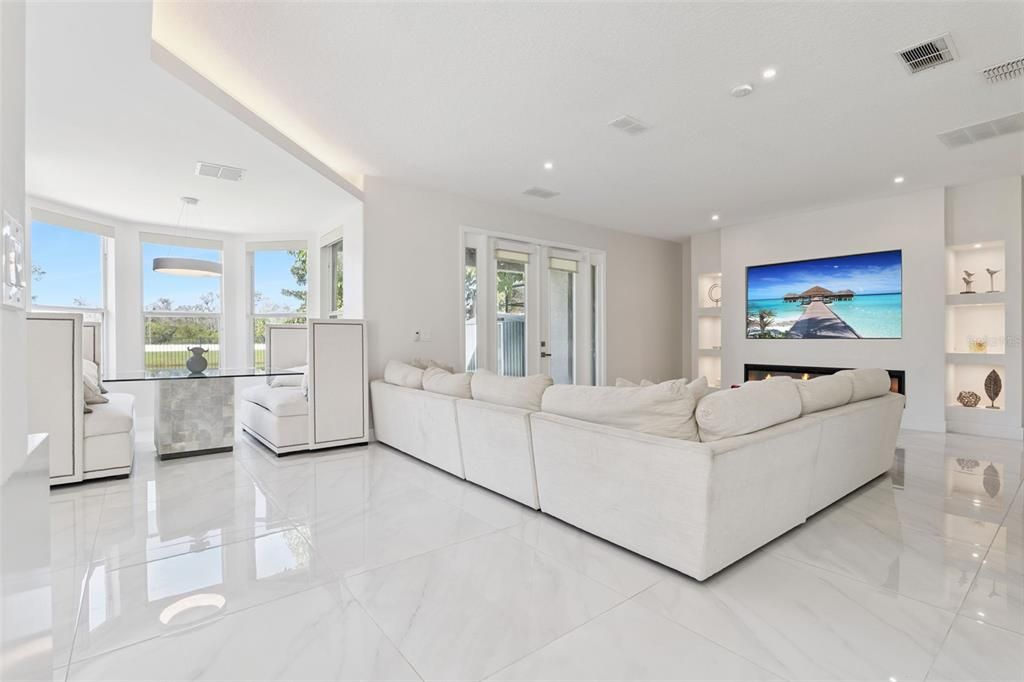 Active With Contract: $699,900 (4 beds, 2 baths, 3025 Square Feet)