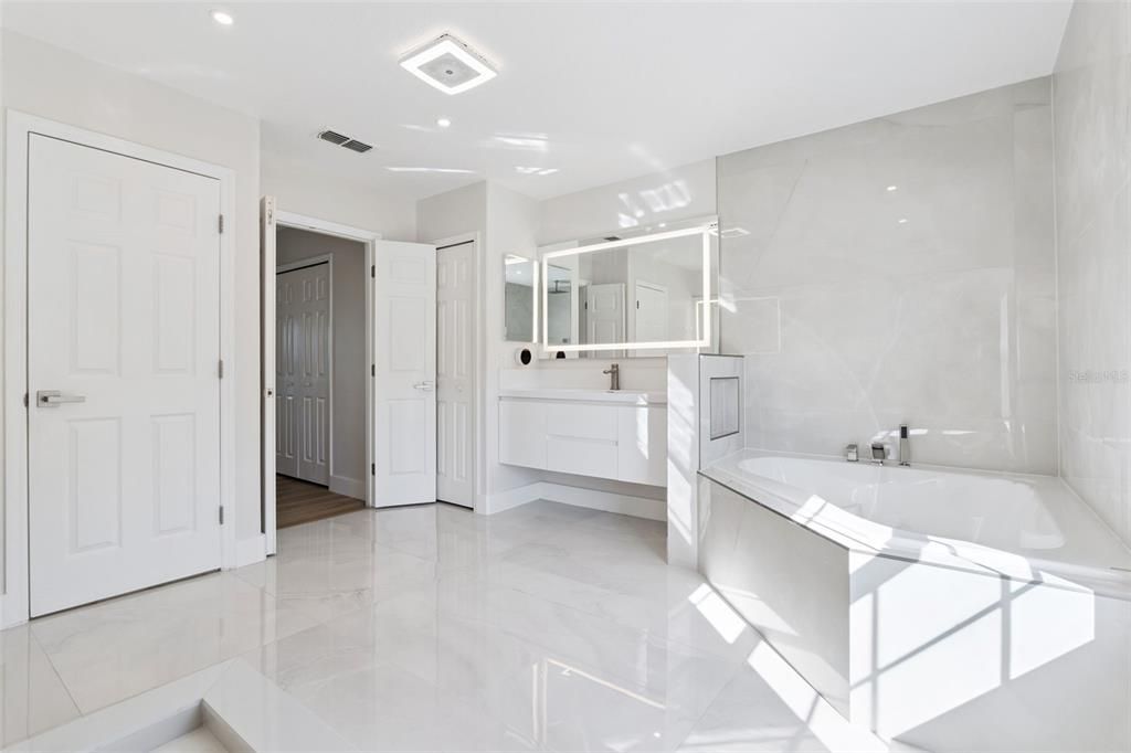 Active With Contract: $699,900 (4 beds, 2 baths, 3025 Square Feet)