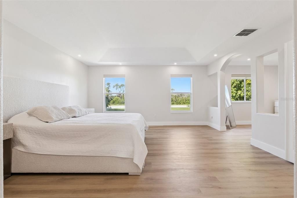 Active With Contract: $699,900 (4 beds, 2 baths, 3025 Square Feet)