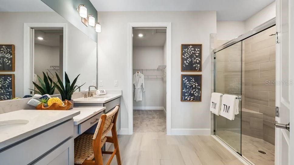 For Sale: $449,999 (3 beds, 2 baths, 1926 Square Feet)