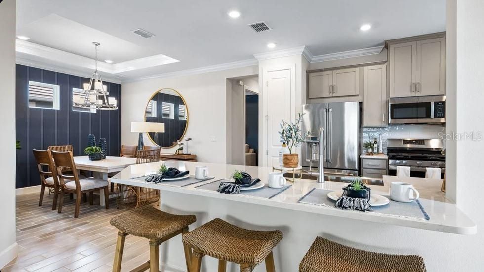 For Sale: $449,999 (3 beds, 2 baths, 1926 Square Feet)