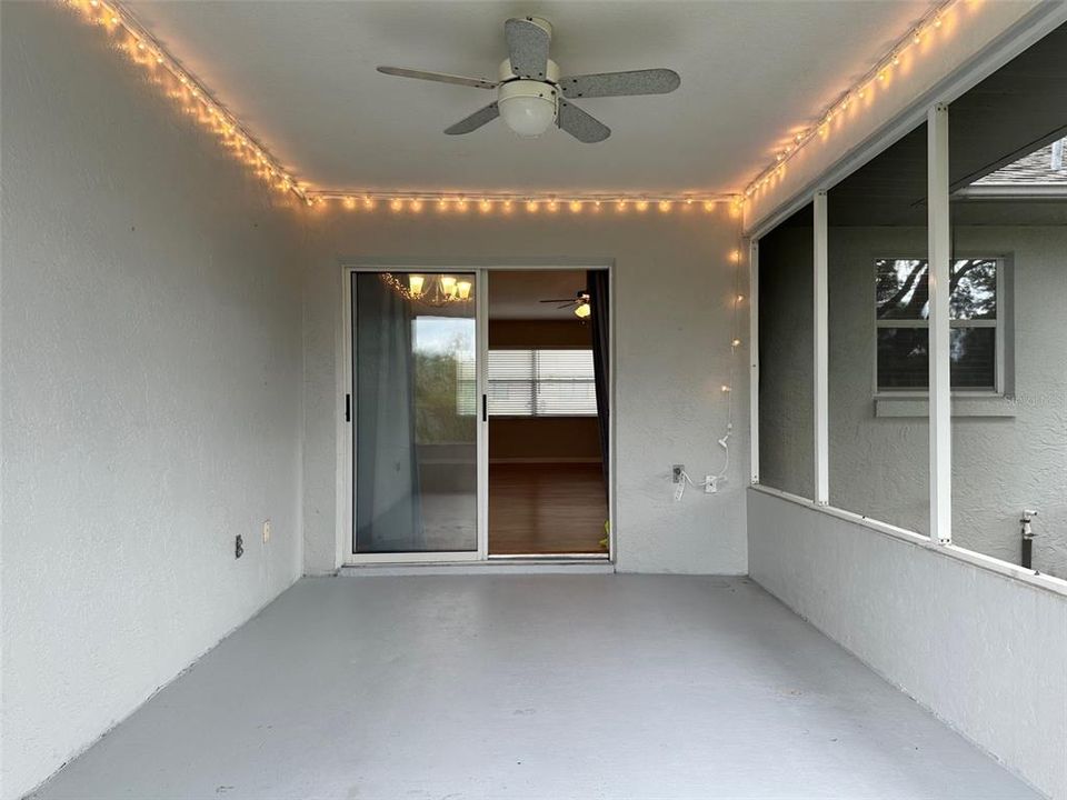 For Rent: $1,600 (3 beds, 2 baths, 1421 Square Feet)