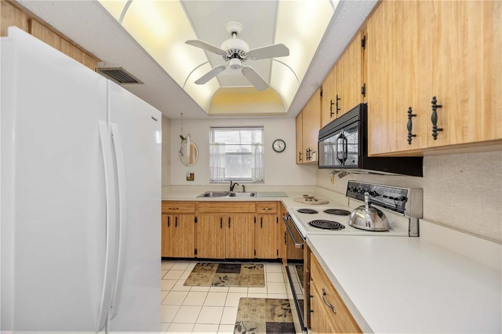 For Sale: $199,999 (3 beds, 2 baths, 1223 Square Feet)