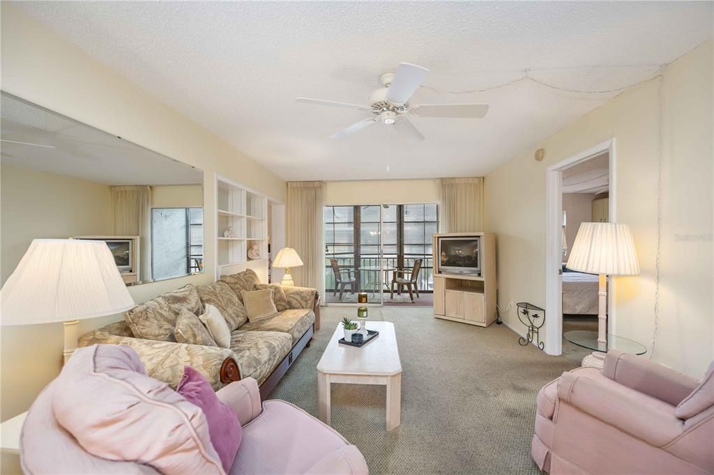 For Sale: $199,999 (3 beds, 2 baths, 1223 Square Feet)