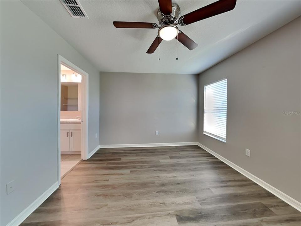 В аренду: $1,849 (3 спален, 2 ванн, 1527 Квадратных фут)