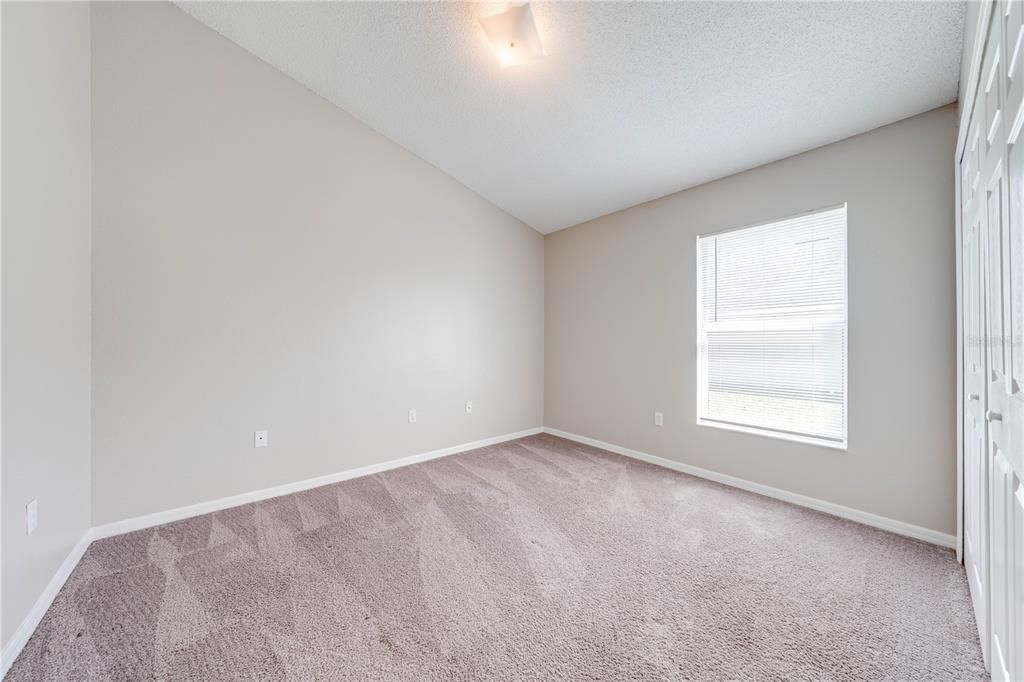 For Rent: $1,995 (3 beds, 2 baths, 1816 Square Feet)