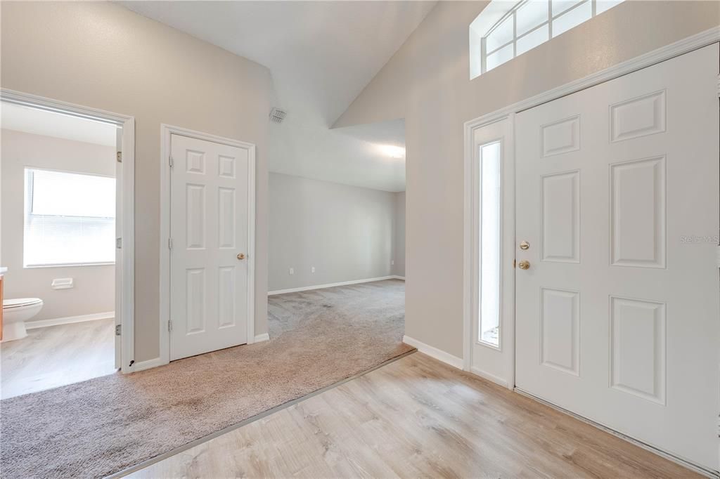 For Rent: $1,995 (3 beds, 2 baths, 1816 Square Feet)