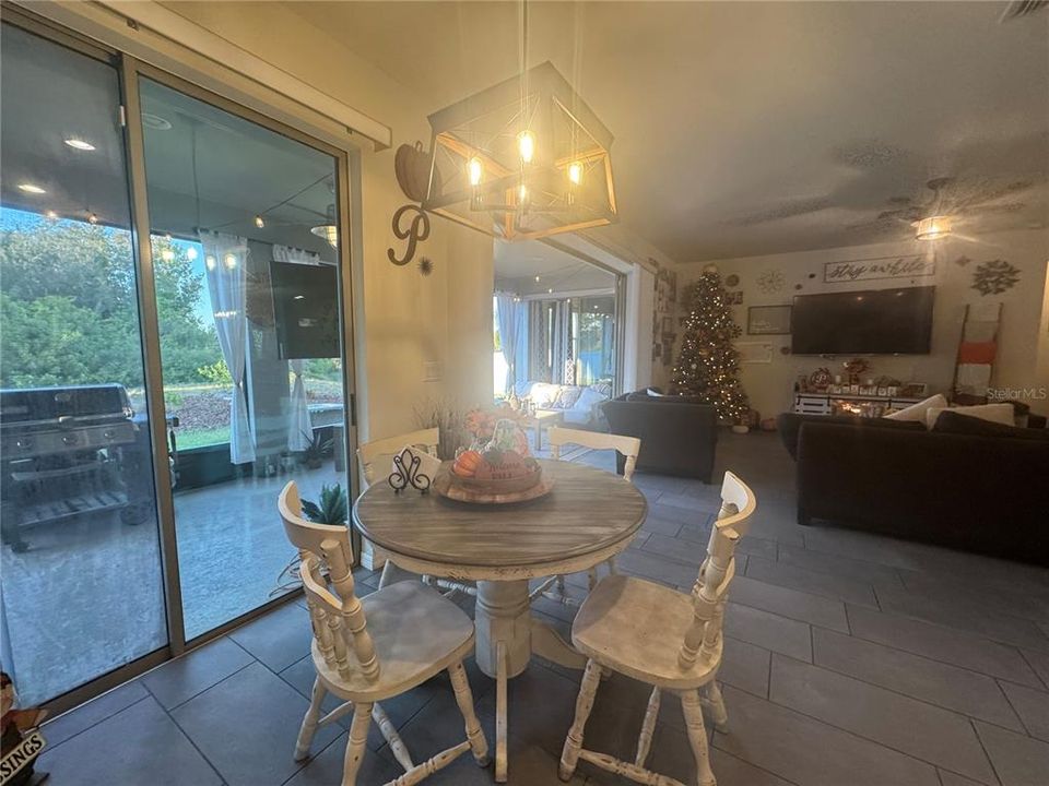 For Sale: $519,400 (4 beds, 2 baths, 2677 Square Feet)