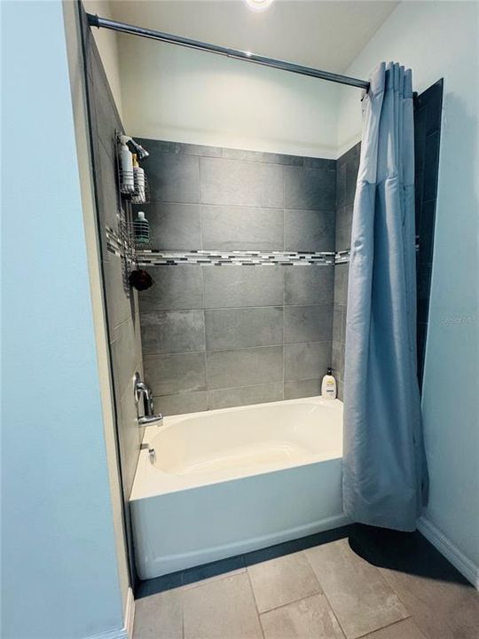 For Sale: $519,400 (4 beds, 2 baths, 2677 Square Feet)