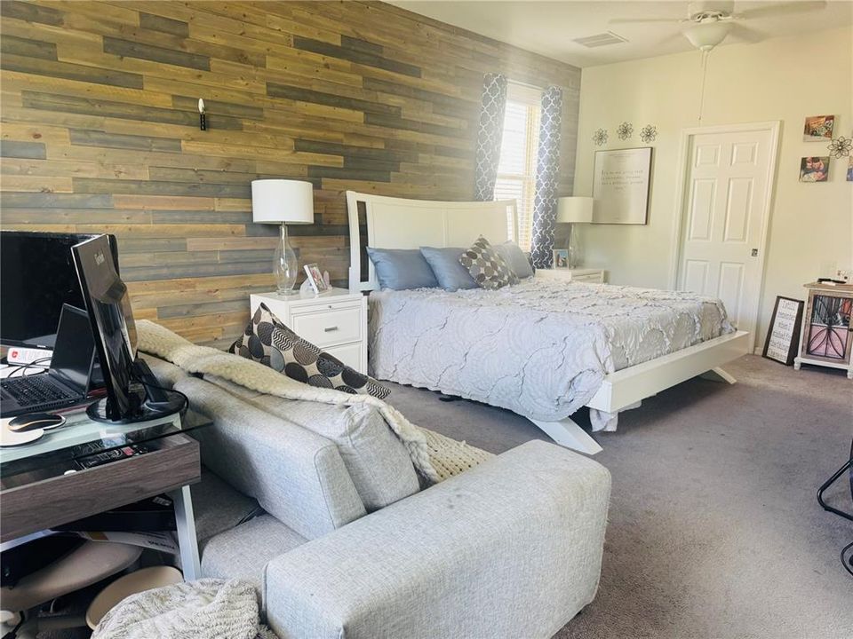 For Sale: $519,400 (4 beds, 2 baths, 2677 Square Feet)