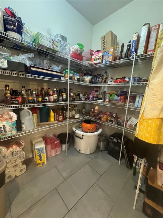 For Sale: $519,400 (4 beds, 2 baths, 2677 Square Feet)