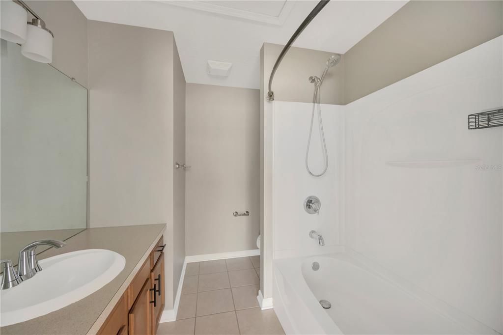 For Sale: $289,900 (2 beds, 2 baths, 1248 Square Feet)
