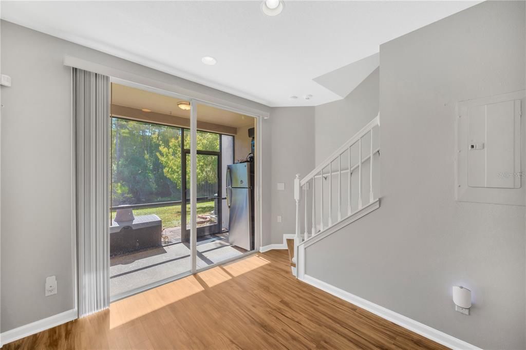 For Sale: $289,900 (2 beds, 2 baths, 1248 Square Feet)