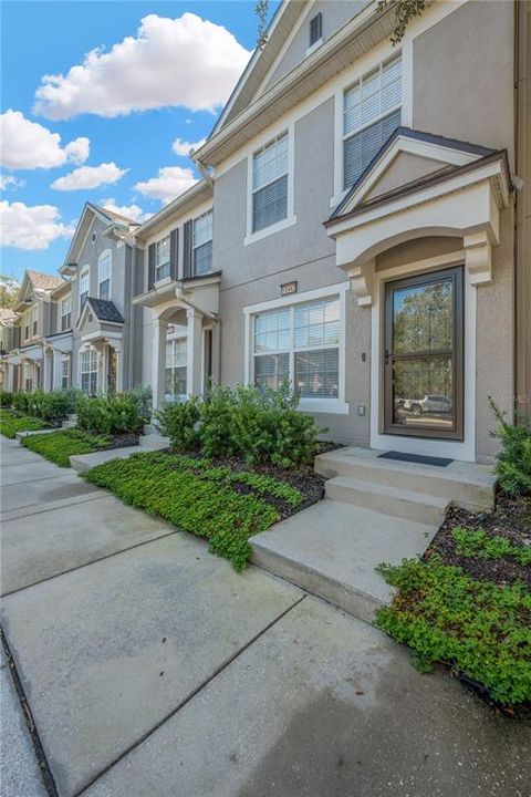 For Sale: $289,900 (2 beds, 2 baths, 1248 Square Feet)