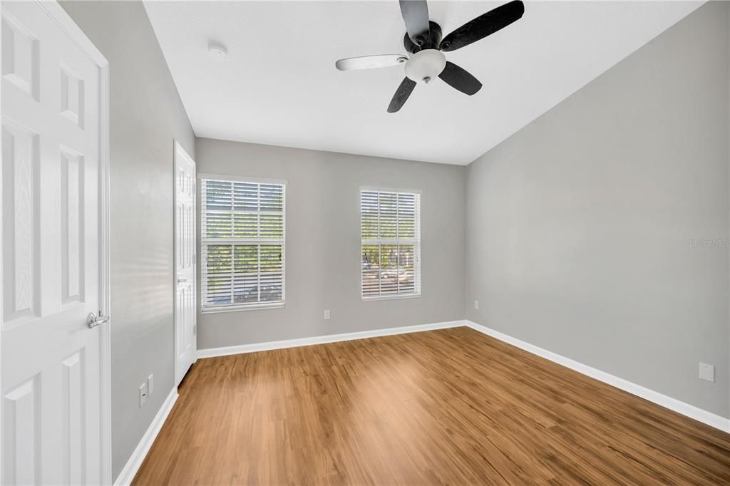 For Sale: $289,900 (2 beds, 2 baths, 1248 Square Feet)