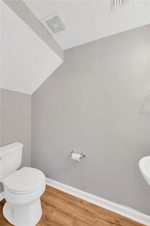 For Sale: $289,900 (2 beds, 2 baths, 1248 Square Feet)