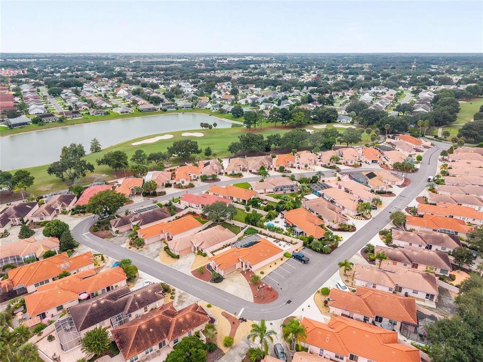 Active With Contract: $299,900 (2 beds, 2 baths, 1230 Square Feet)