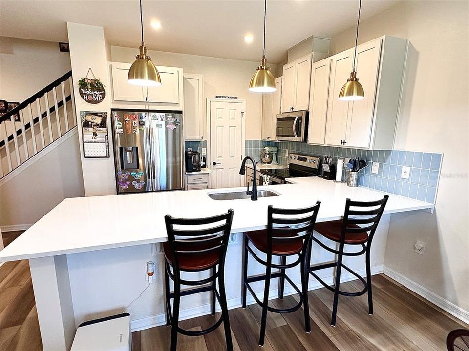 На продажу: $365,000 (3 спален, 2 ванн, 1484 Квадратных фут)