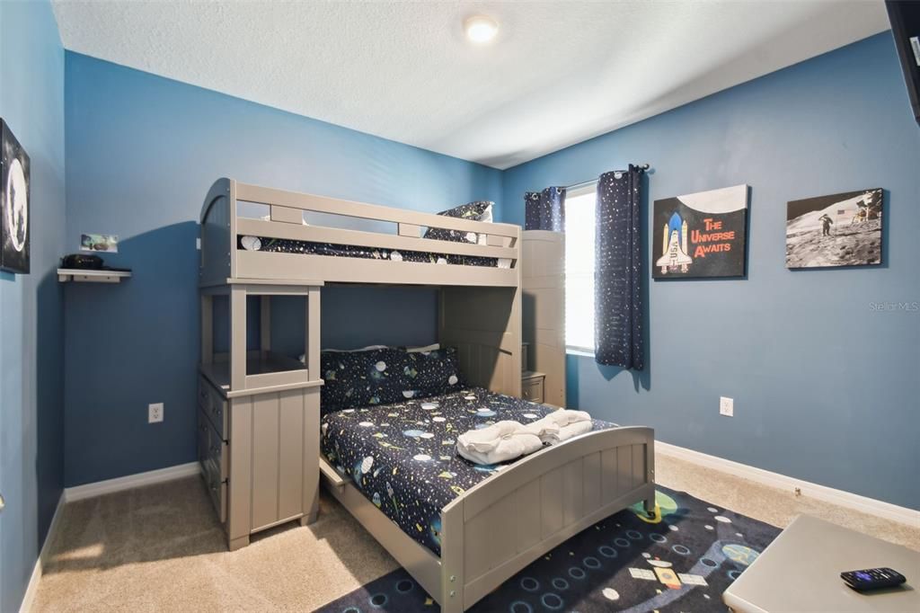 For Rent: $4,500 (7 beds, 5 baths, 3526 Square Feet)