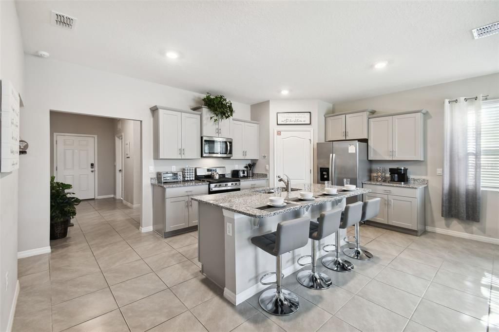 For Rent: $4,500 (7 beds, 5 baths, 3526 Square Feet)