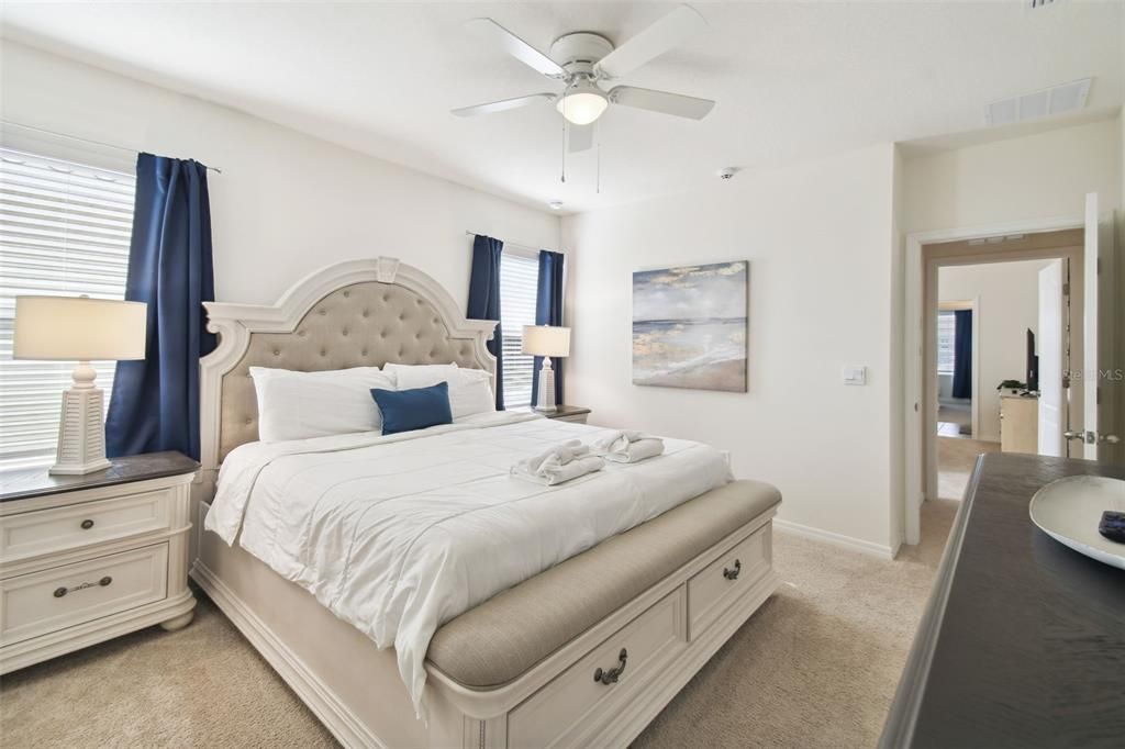 For Rent: $4,500 (7 beds, 5 baths, 3526 Square Feet)