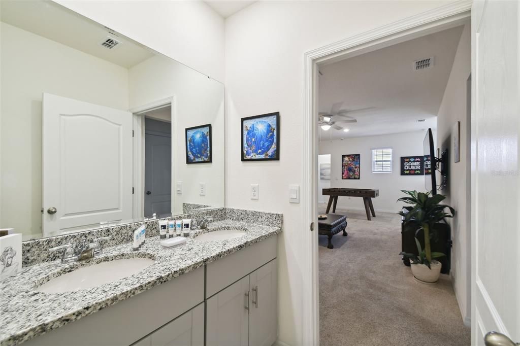 For Rent: $4,500 (7 beds, 5 baths, 3526 Square Feet)