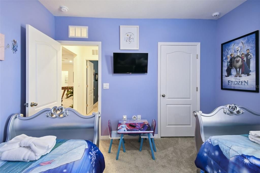 For Rent: $4,500 (7 beds, 5 baths, 3526 Square Feet)