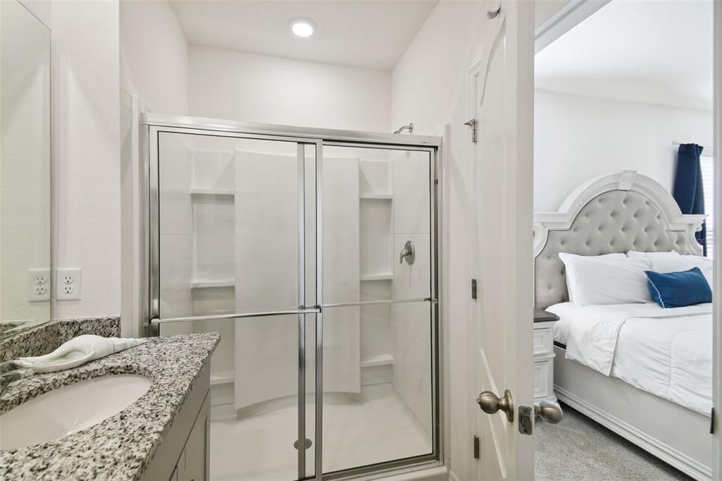 For Rent: $4,500 (7 beds, 5 baths, 3526 Square Feet)