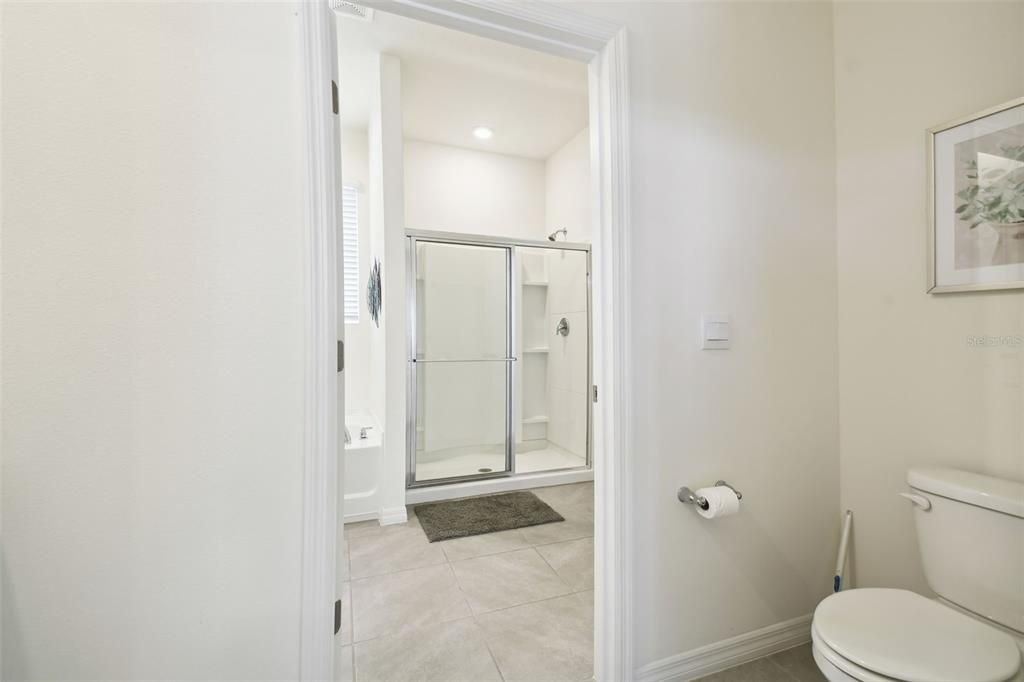 For Rent: $4,500 (7 beds, 5 baths, 3526 Square Feet)