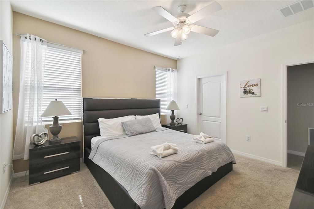 For Rent: $4,500 (7 beds, 5 baths, 3526 Square Feet)